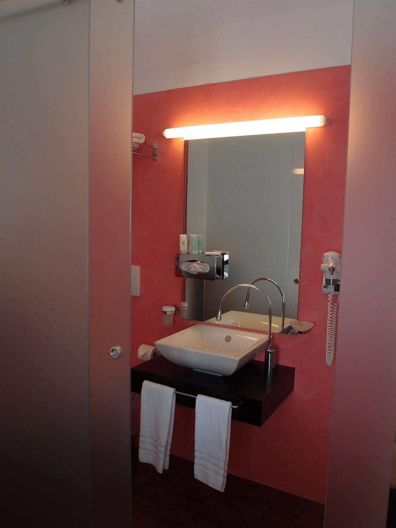 Boutique Hotel La Rinascente 로카르노 외부 사진